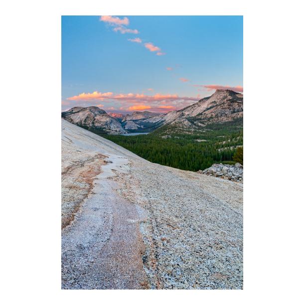 BrianMaslyar's tweet photo. Sunset Over Tenaya Lake, Yosemite National Park, CA #yosemite #nationalpark #sunset #naturephotography #mountains http://t.co/fLAgvO2aAF