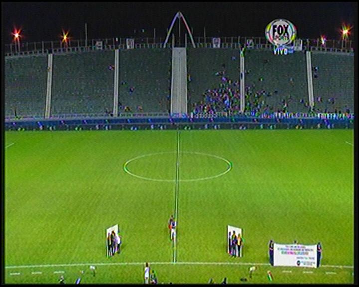 Cronica_ok's tweet photo. #Chacales, esto se llama convocatoria. #Nadie en la platea. De Vélez ya sabíamos. Pero de Racing, el campeón... http://t.co/5kXGo2dXKo