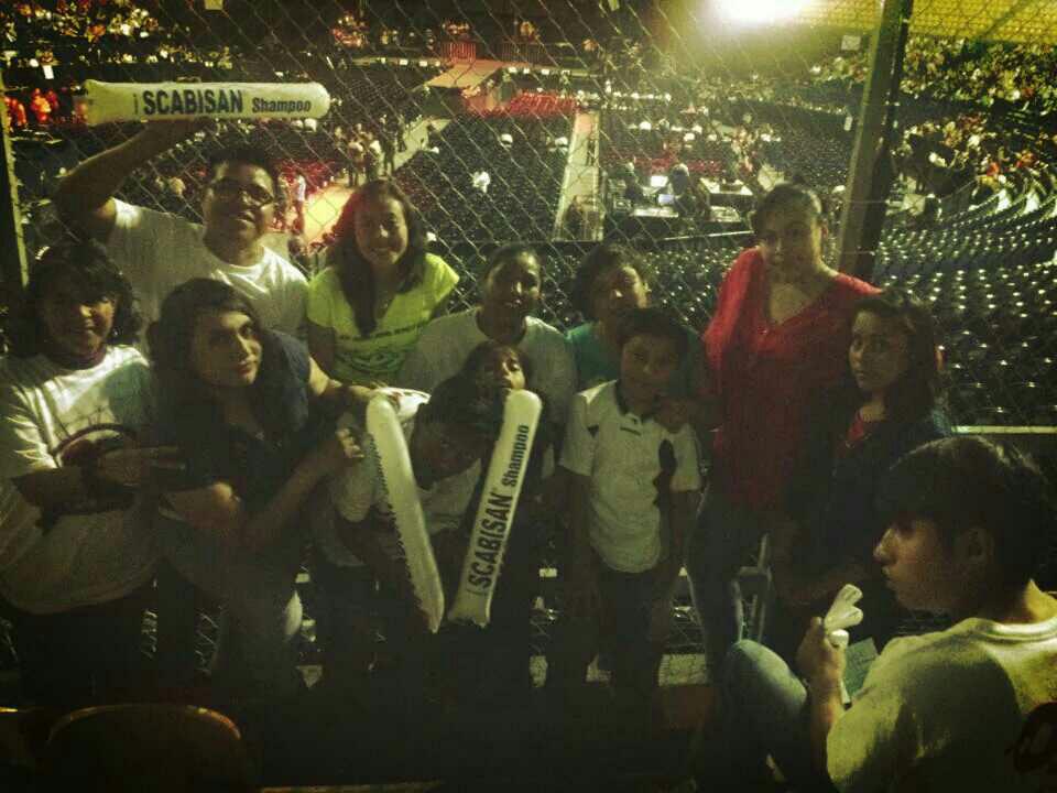 nestor_NRM's tweet photo. @oyecarlabarreto @_Carly_Fans @Oye897 super mega #EPDTLE2015 verdad chavos bien guapisima Carlita como siempre tkm:-* http://t.co/Y33zrZ8qrD