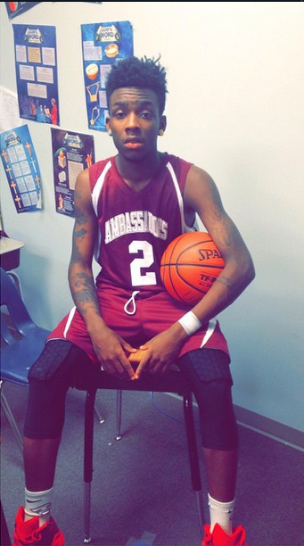 DavisAcademy's tweet photo. Elite Guard JaeShaun Pleasure poses for the camera. http://t.co/VNOsIYVyw1