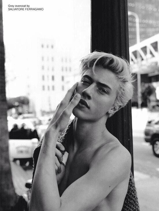 #WCW is this idiot <a href="/hxppytimes/">lucky</a>