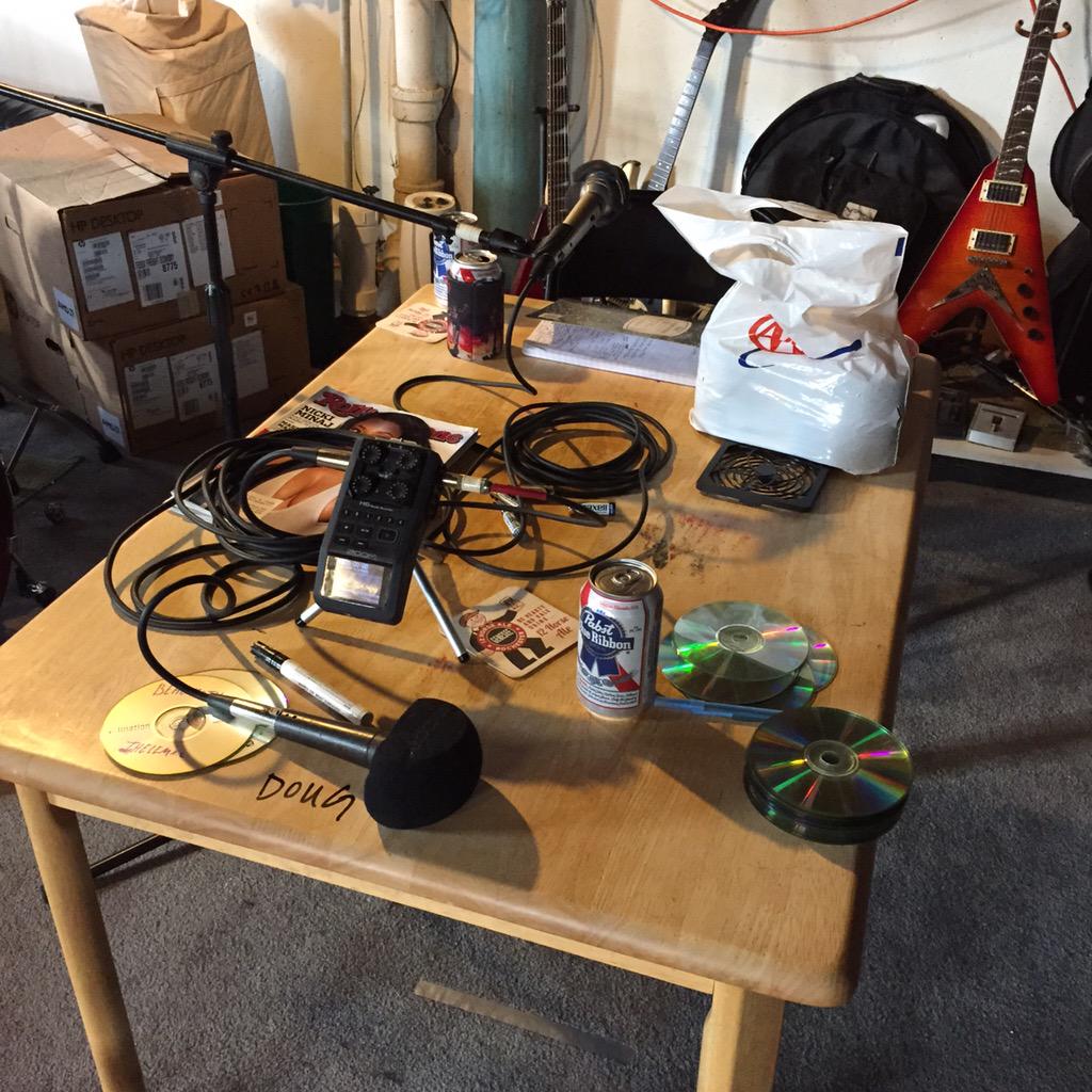 TheJamroom's tweet photo. The Jamroom studio. #podcast #Podcasters #podcaststudio #podcastworld #music http://t.co/XprNsqEZuR