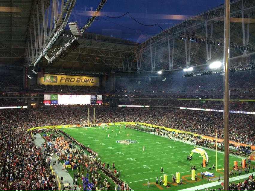 PRM_BTC's tweet photo. Are you watching the #ProBowl?
RT- Yeah
Fav- Nah http://t.co/Q2hdUhUKNm