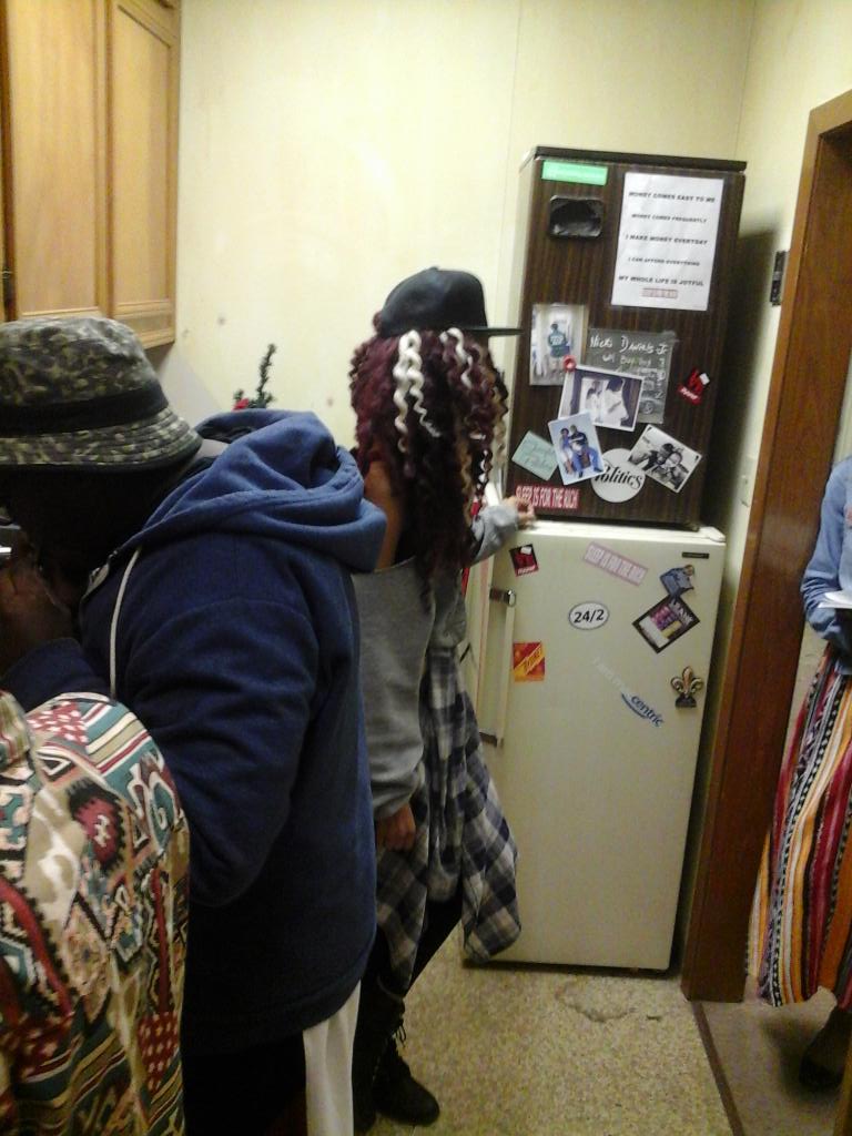 WCA___'s tweet image. Earlier had to slide through the homies shop. #SleepIsForRich @SleepisFoThRich