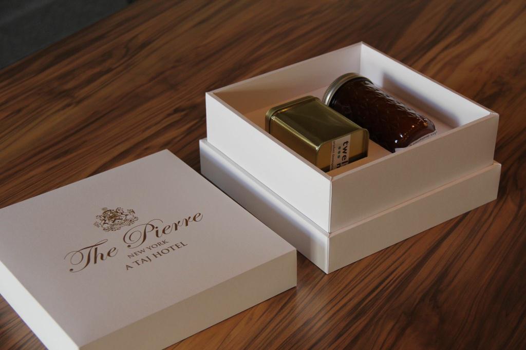 Premium_Color's tweet image. PCG is now the exclusive manufacturing faculty of the Keepsake Box line - designed by Madovar. Get your sample today!