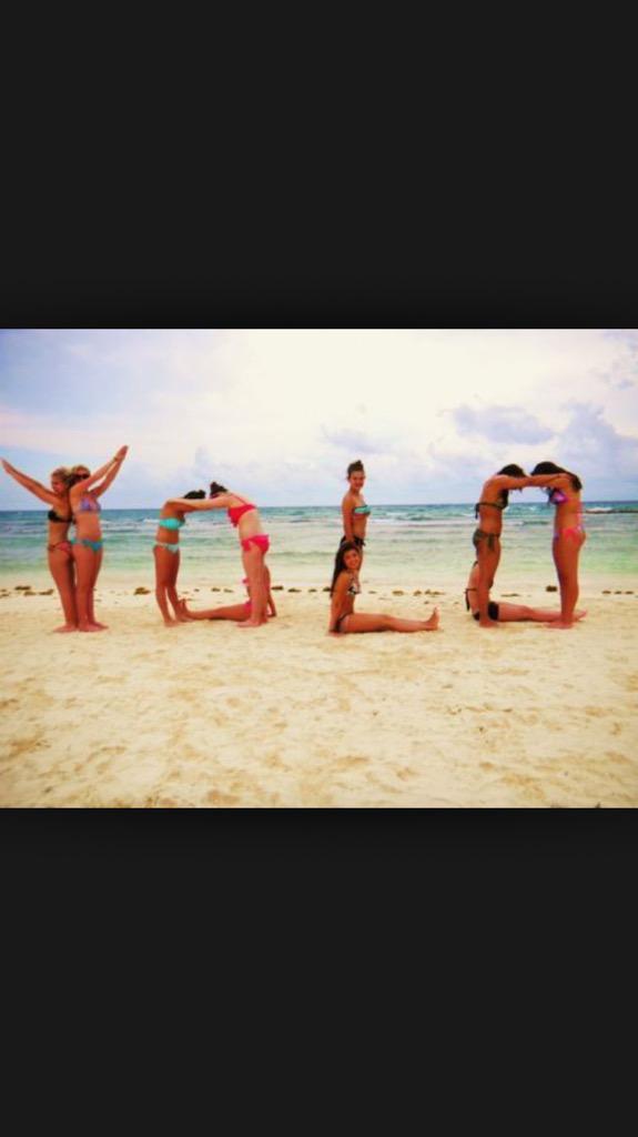 kylee_lange's tweet photo. #FriendshipGoals http://t.co/f8T3vycP2i