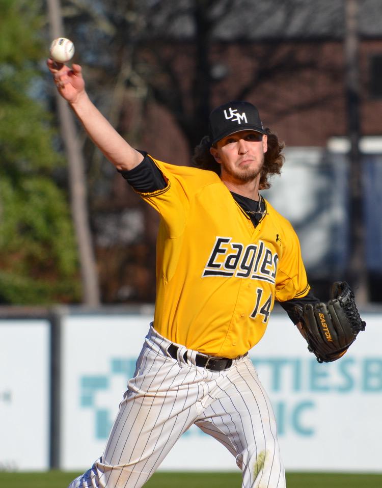 jordanburgess79's tweet photo. Who else is ready for @SouthernMissBSB to start? #SMTTT http://t.co/WkNCzJURn6