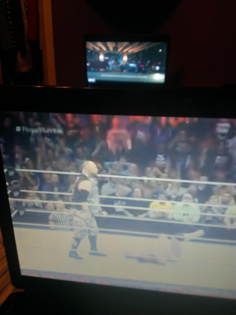 aaronvega650's tweet image. Holy Shit Bubba Ray Dudley #ECW #GetTheTable #3D