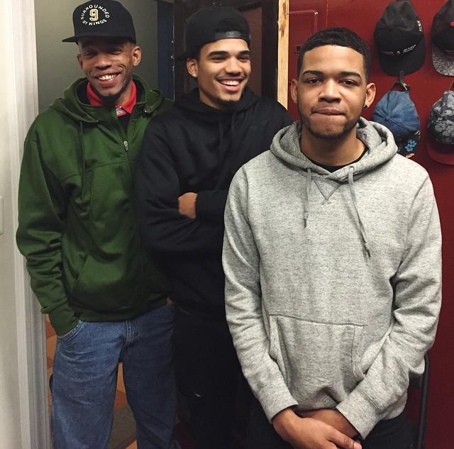 BigBrokeBoySco's tweet photo. shoutout to my dad drove like 8 hours to see us for 2 #StudioFinale http://t.co/jXNR2rg9Am