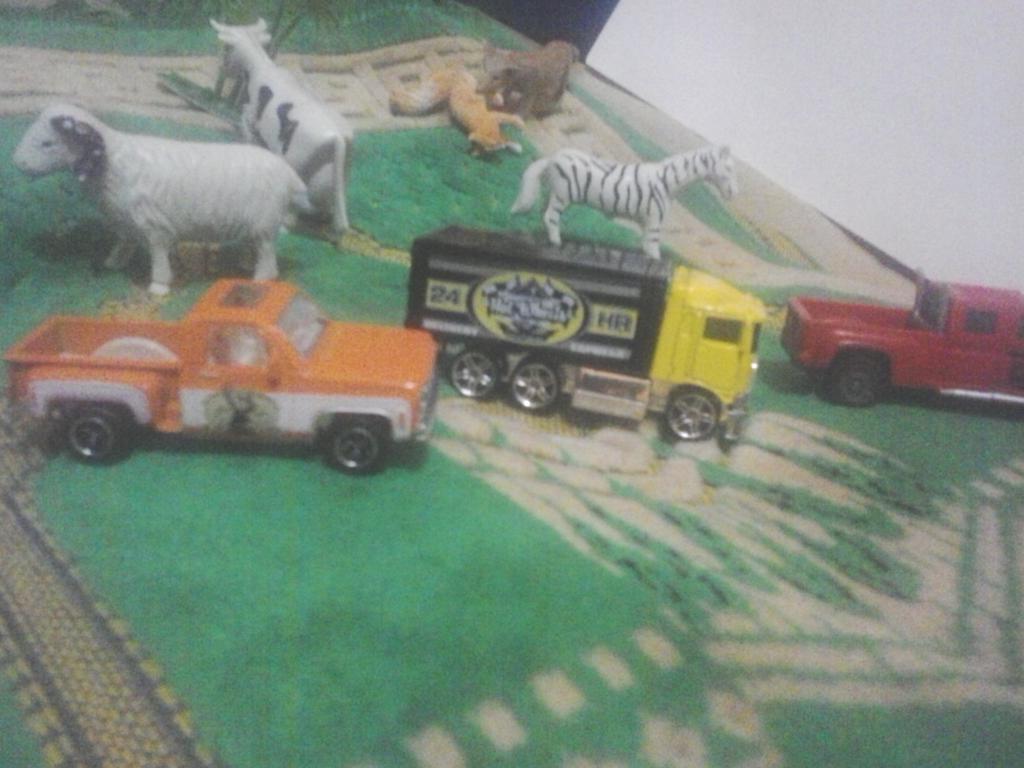rudiahim's tweet photo. @Chris_Dewata @hotwheels_shop @hotwheels_indo @sahabathw @komunitas_hw @ om rudi:slam knal om http://t.co/k60NWy8vOS