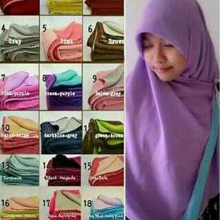 Yukkkkk di order sist, jilbab 2 warna, segi4, 115 cm.. jd g perlu beli jilbb banyk2..