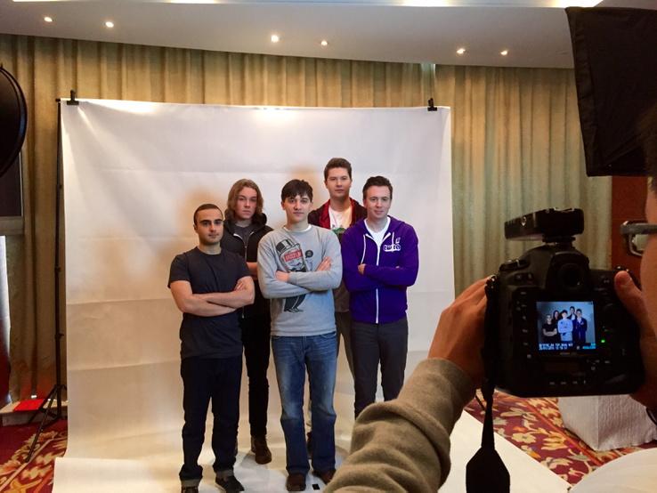 B8QHPuhCUAEhJtB.jpg:large