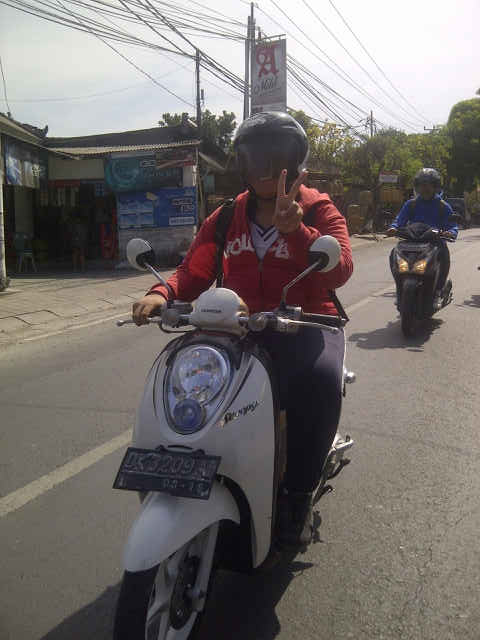 KomplotanIXI's tweet photo. Happy birthday ocik guikkkkk👉👌🎉🎉🎉🐖🐷🐽 @ocik20 http://t.co/GRDwaJ1msA