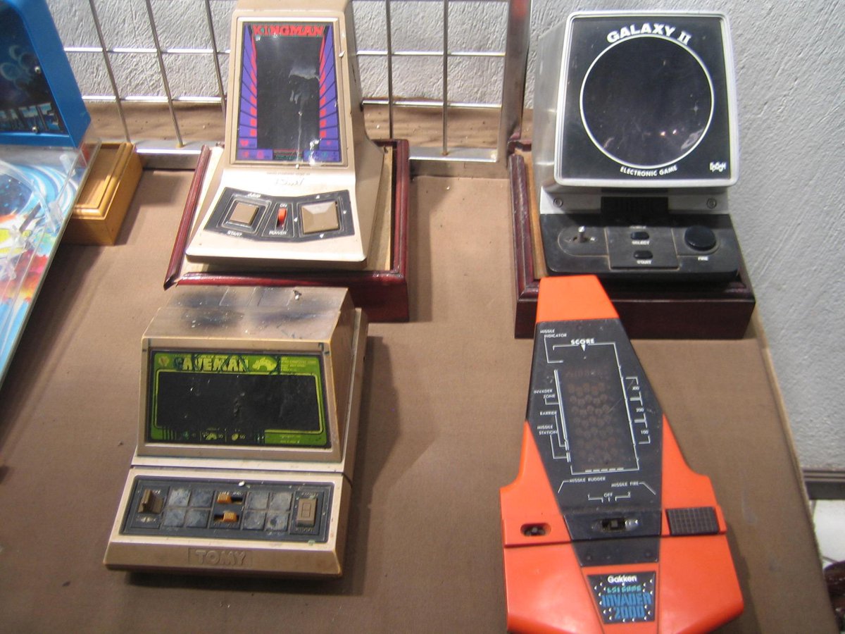 Museum_Barli's tweet photo. "gamebot" http://t.co/2NByveKUVu