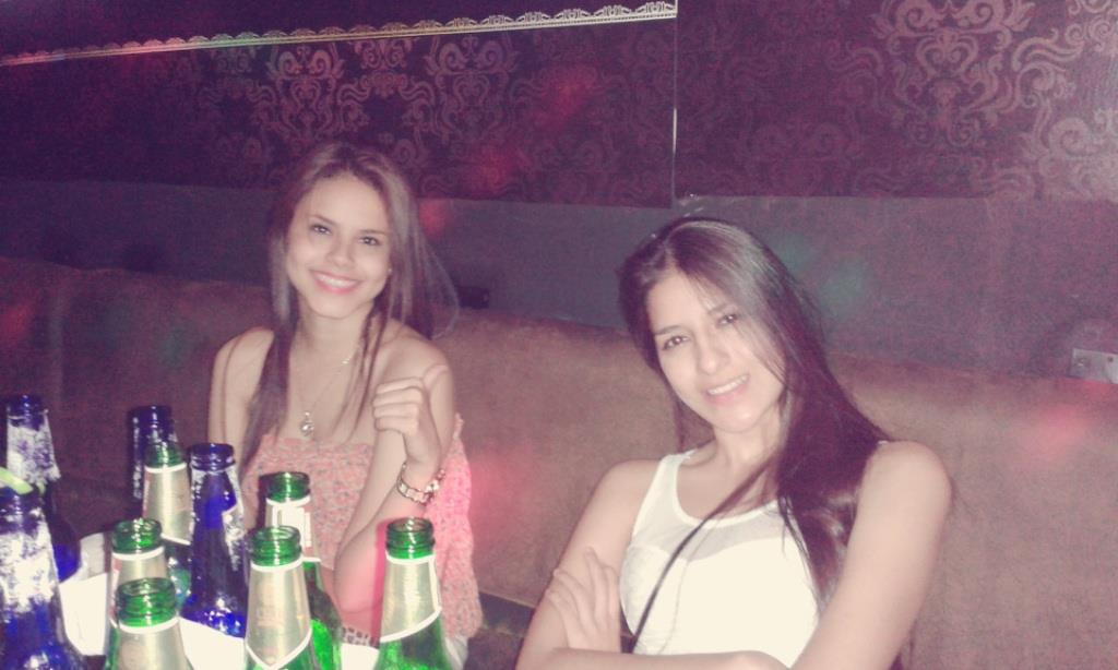 yudemeso's tweet photo. Jajajaj que divertidas #AmnesiaVip http://t.co/n7CKmXZqoJ
