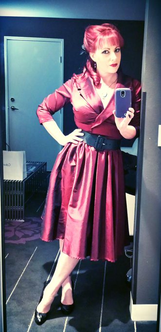 I think this is the only photo of me from last night... #retro Dress by @teampinup #AVNAwards2015 http://t<a href="/tag/retro"class="tags"><span>#retro</span></a><a href="/tag/avnawards2015"class="tags"><span>#avnawards2015</span></a>