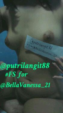 putrilangit88's tweet photo. FanSign buat Kak Bella @BellaVanessa_21 :) #putrilangit http://t.co/al1kVM9uca