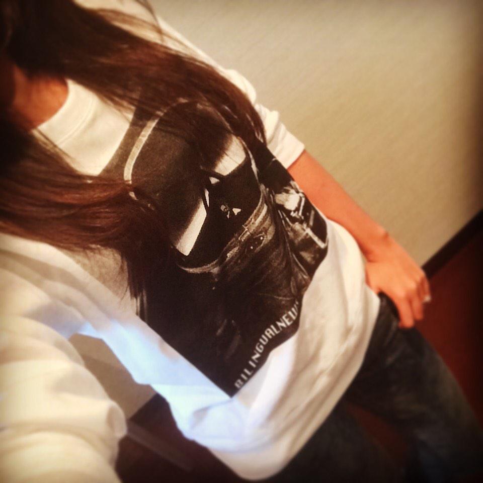 バイリンガルニュース お知らせ バイリンガルニュース 宇宙トレーナー 販売開始 アマゾンurl Http T Co I9mcujuwbu 数量限定なので欲しい方はお早めに 写真でまみが着てるのはsサイズです 寸法は商品ページの詳細を見てね Http T Co