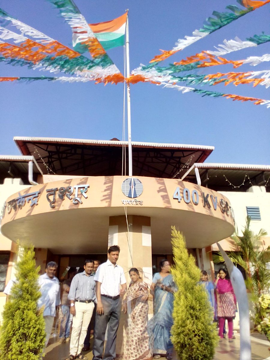 हमें भारतीय होने पर गर्व है।
सभी मित्रों को गणतन्त्र दिवस की हार्दिक शुभकामनायें
जय हिन्द