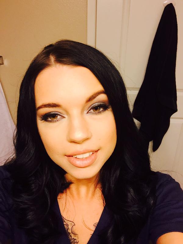 B8Qtc7-CIAAX3JE.jpg:large