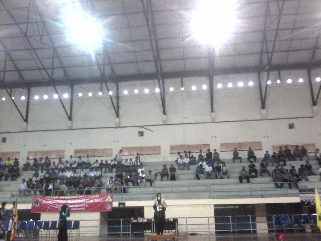 smansaJP's tweet photo. Pidato sambutan dari Ibu Walikota dan kepala sekolah untuk even #JPBC2015 http://t.co/2xlqi907Gi