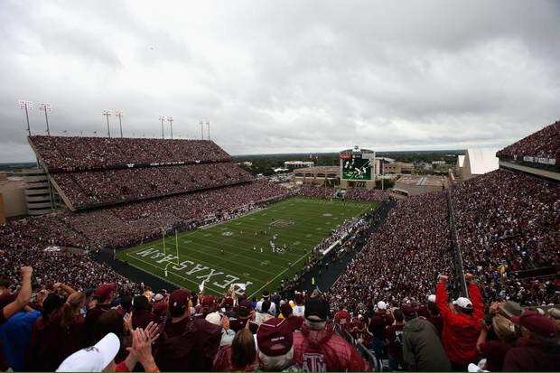 bracketology1's tweet photo. Best SEC stadium Round 1: 

RT for LSU
                
Fav for Texas A&amp;M http://t.co/gPNSvS9cE8