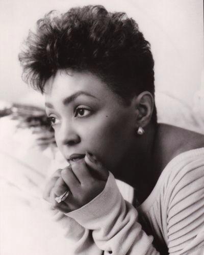 Happy 57th Birthday to a voice like no other Anita Baker!  