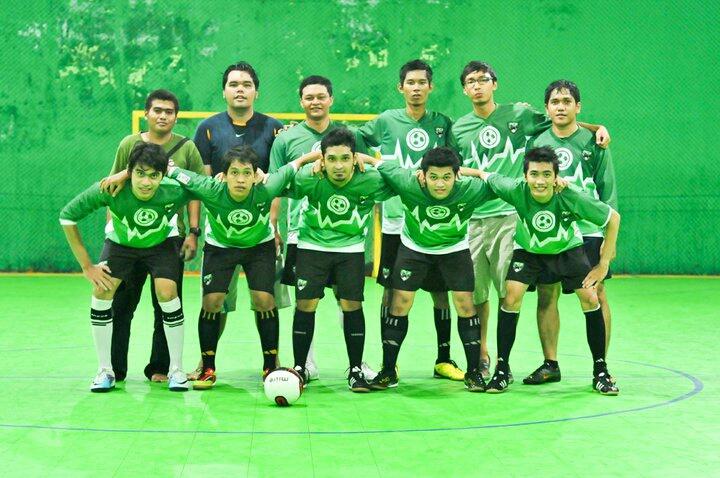 hendrymagribi's tweet photo. Suromenggolo FC. Dream Team 2010-2012, D.I.Yogyakarta http://t.co/M6RLbmsmcR
