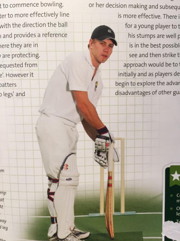 Pikie92's tweet photo. Getting my batting coaching tips from the Thunder master @aidenblizzard #centreplease http://t.co/TWxblWui3D