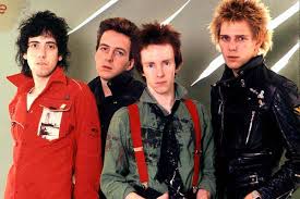 oldagedpunks's tweet photo. Jan77 Punk died the day! #theClash sign to CBS with promises of control would we have all great songs if they didn’t? http://t.co/2mocIsAucA