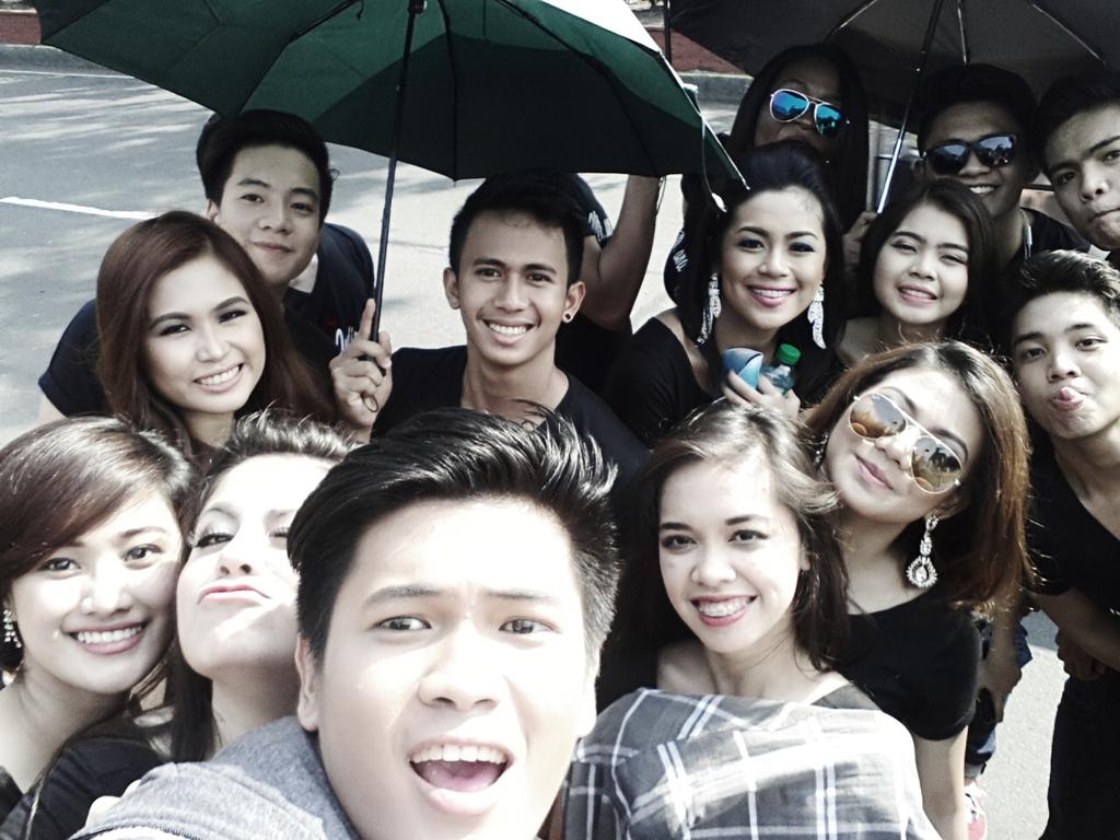 natealzs's tweet photo. Parade of Excellence / alay-lakad with my co-candidates. :) #MapúaXC #MapuaAt90 #MrandMsCardinals2015 http://t.co/We2Gj5SLNk