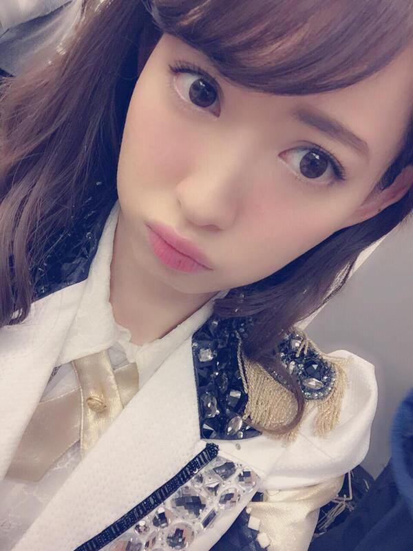 RankingAkb's tweet photo. どっちが好き？

小嶋陽菜→RT

柏木由紀→ファボ http://t.co/krpmob3JhY