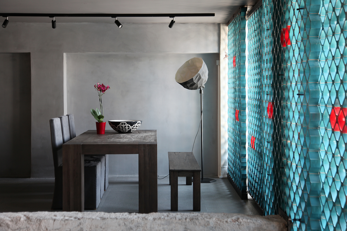WohnrevueMag's tweet photo. Das Architekturbüro #EseStudio hat in #Athen / #Athens ein chices #Loft gestaltet. http://t.co/cRHhQdf9c4 http://t.co/LAeg51xMLZ