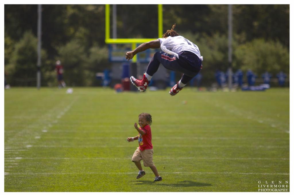 glennlivermore's tweet photo. Happy Birthday @BB_HulkSmash keep flyin high! #destinationdesert #gopats http://t.co/ZPIjzDXLbP