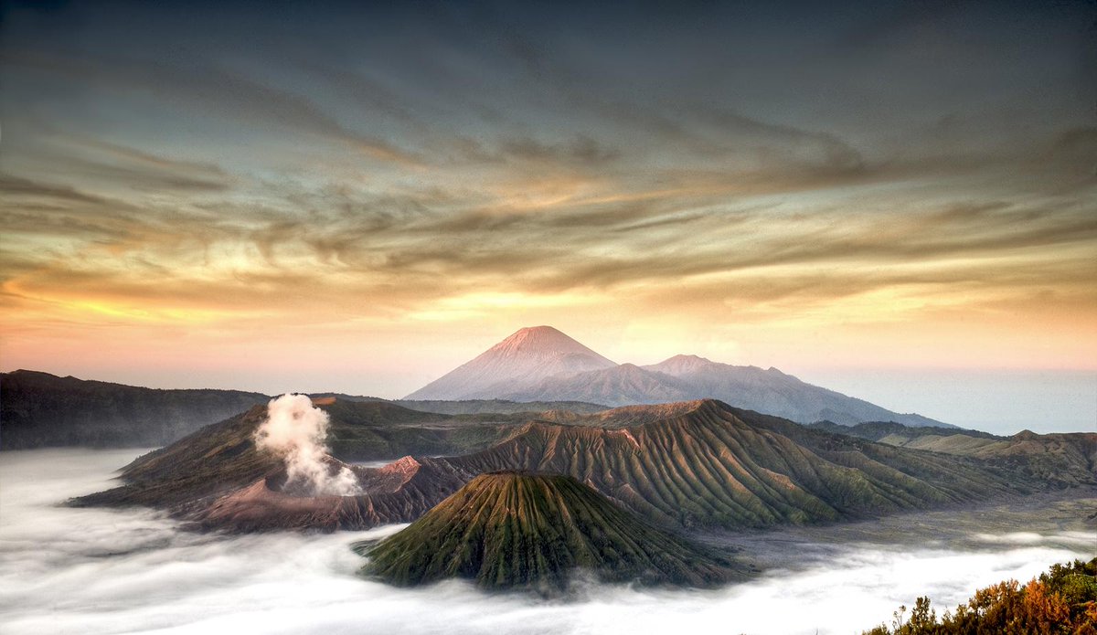 Did you know you can hike Mount Bromo in #Indonesia by going on a horse ride? Photo by Sad Agus. #TravelFacts
