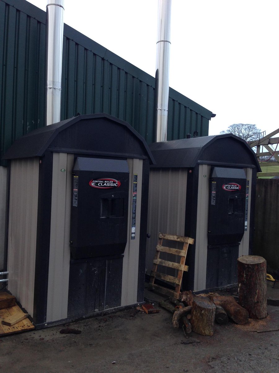 IEC_Connect's tweet photo. 2 x 75kW Central log fired biomass boilers giving a total output of 150kW installed in Powys #biomass #log #boiler http://t.co/sJKyfzF2aw