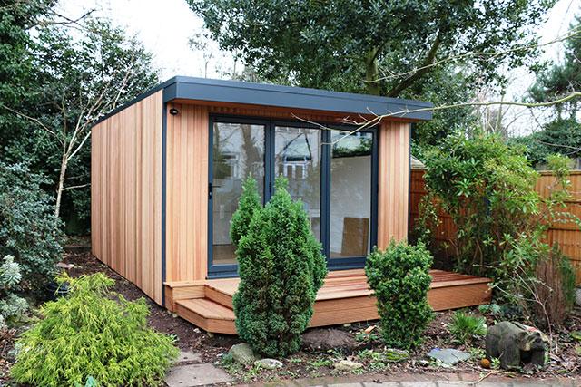 gardenroomHQ's tweet photo. This @edengardenroom slots perfectly into this established garden http://t.co/Uhb3DQfx0z