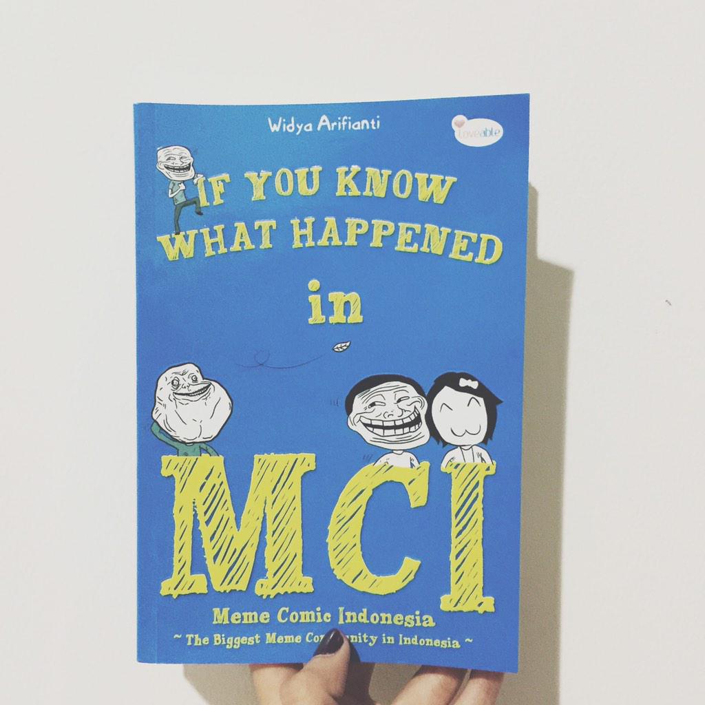 audimarissa_'s tweet photo. ketawa2 sendiri baca buku ini hahaha! wajib baca nih kalian apalagi buat para jones 😂😝 http://t.co/Cq9uYUjQBL