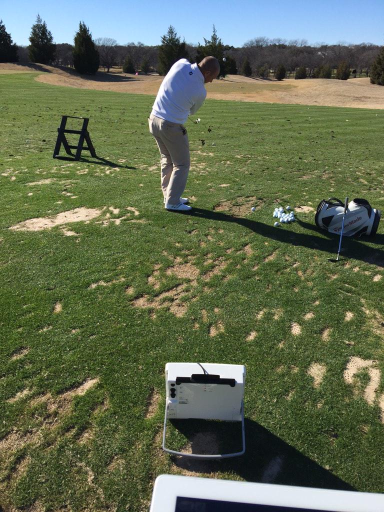 saumock's tweet photo. #flightScope is awesome for working on your distance wedges. #lowspinner #40dynamic #30launch #shallowAoA http://t.co/73NiNliLnM