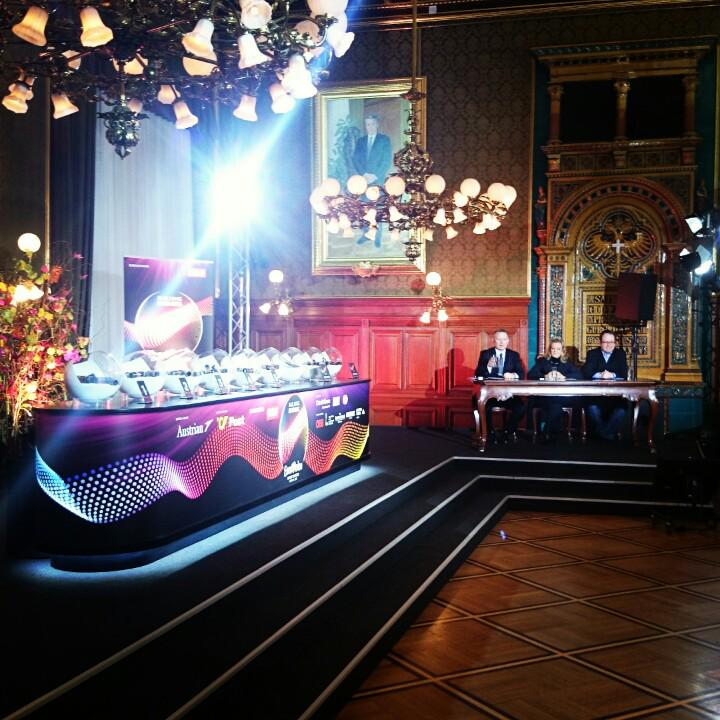 ESC2015CP's tweet image. 60 sec to go until #AllocationDraw #ESC2015.