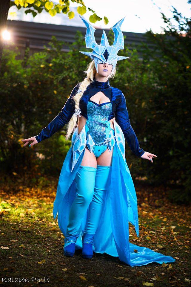 Cosplay Cosplayers On Twitter Frozen Syndra Fanart From League Of Legends Cosplayer Https T Co Xzkwqrjzbd Photo Https T Co Osomean7vl Http T Co Eyotmare4h