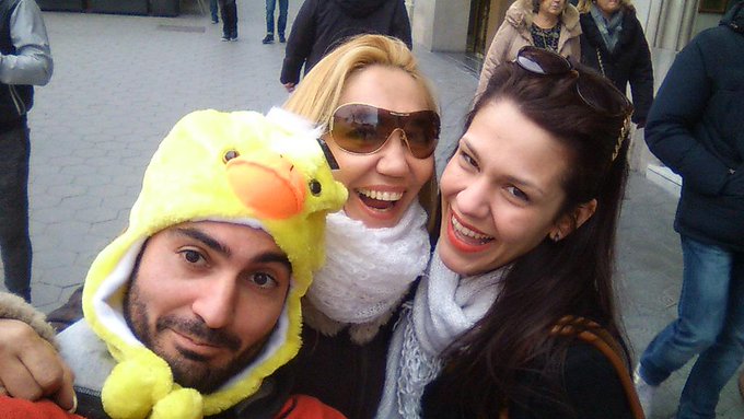 Un dos tres pollito ingl&eacute;s, os pill&eacute; @SamiaDuarteXXX y @hellginger http://t.co/CSf2TzzUAM<a class="tags" href="/tag/samiaduartexxx">@samiaduartexxx</a><a href="/tag/puppy"class="tags"><span>#puppy</span></a><a href="/tag/puppylove"class="tags"><span>#puppylove</span></a><a href="/tag/sofa"class="tags"><span>#sofa</span></a><a href="/tag/pets"class="tags"><span>#pets</span></a><a href="/tag/canecorso"class="tags"><span>#canecorso</span></a><a href="/tag/jake"class="tags"><span>#jake</span></a>