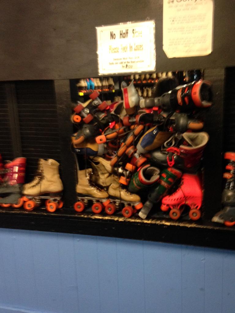 mclapman's tweet photo. That moment you notice the roller skating rink needs a business consultant to implement new processes #rollerskating http://t.co/DOkKfLWBGL