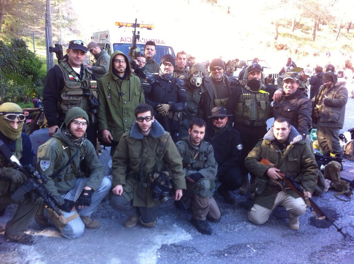 bandoleroairsof's tweet photo. #airsoft Regreso Aldea Cero II, @bandoleroairsof, @JesusEstepa, @JosPadillaArand, @RafaArjonaGalve @linares_ruiz http://t.co/cNAOB0zmxm