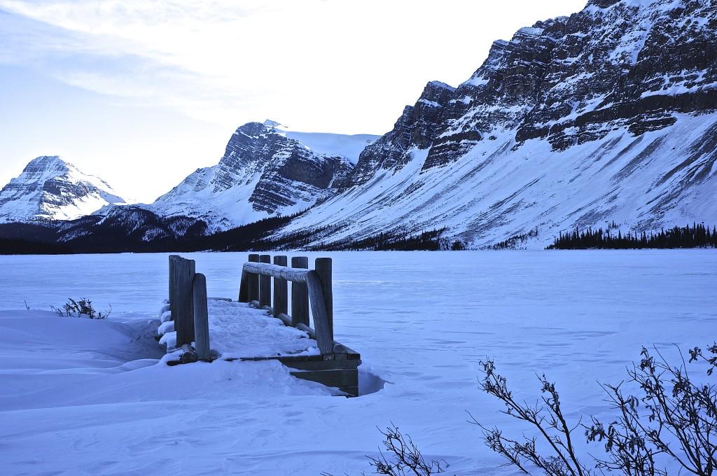 ExploreCanada's tweet photo. Banff: A real life winter wonderland! Check out what @flirtwithglobe's had to say: http://t.co/fUQjWDrdGv http://t.co/DltuGSC5fJ