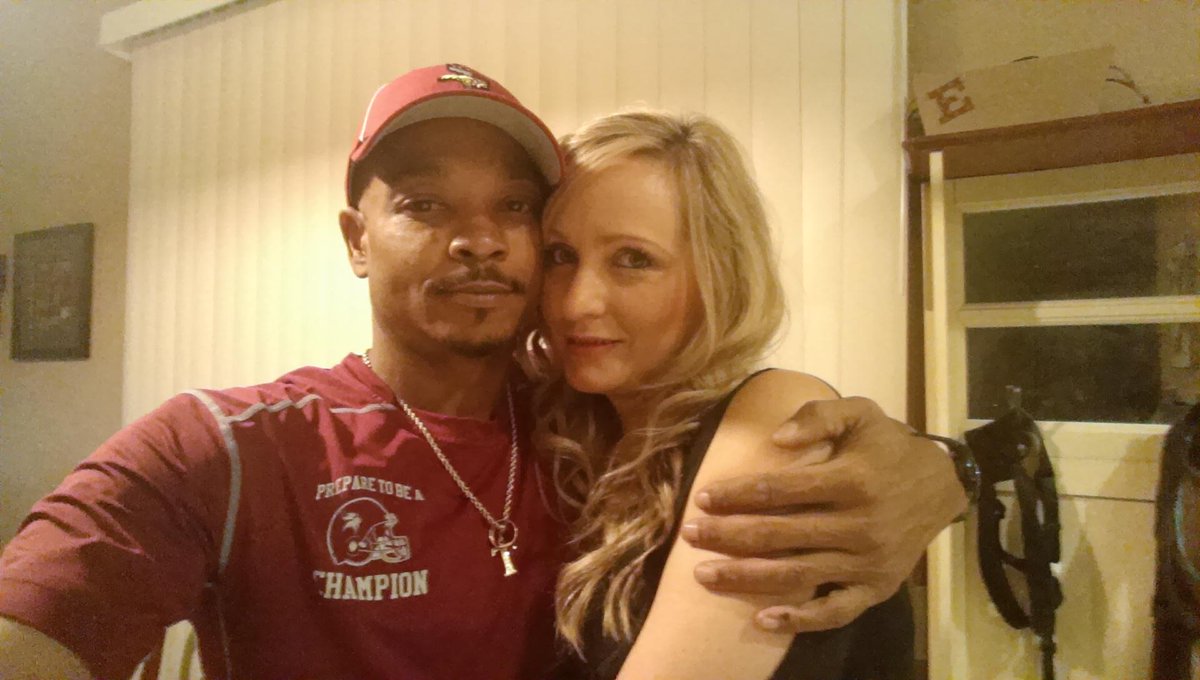 MarshalDoctor's tweet image. I always rep my #squad. That includes my #Baconmaker #VCSUVikings #UofA #Cowboys &amp;amp; #BettyFairfax