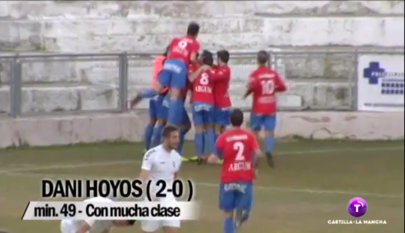 DeportesCMM's tweet photo. RT si crees que el gol de Dani Hoyos para el @CPVillarrobledo es el mejor de la jornada http://t.co/ES1vbw50bh http://t.co/rEoDjWaSoq