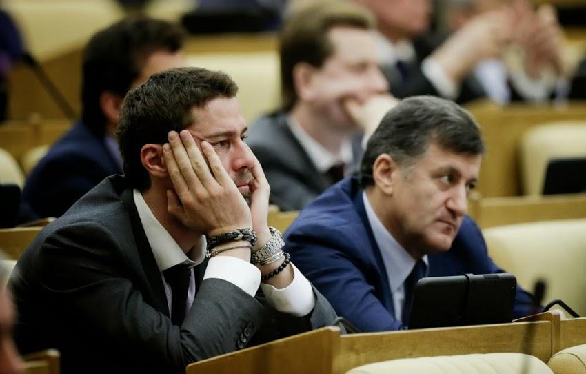 Happy Birthday Marat Safin. Hope life is treating you well (and not too boring) ;) 