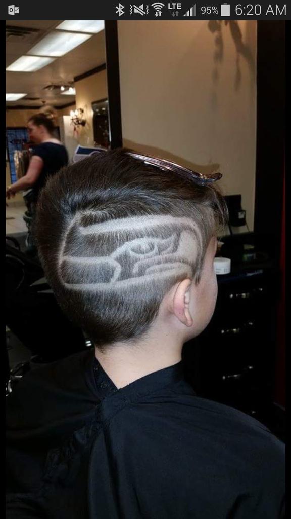 jmeleg20's tweet image. Hey Russell this is my 10 year old and all the 12's in canada have your back! No Doubt!!!#2back 2 back#