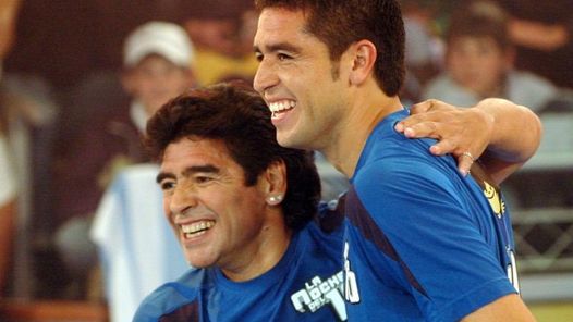 crisriveroo's tweet photo. "@MaradonaPICS: Gracias totales http://t.co/ntxrwafzvG"